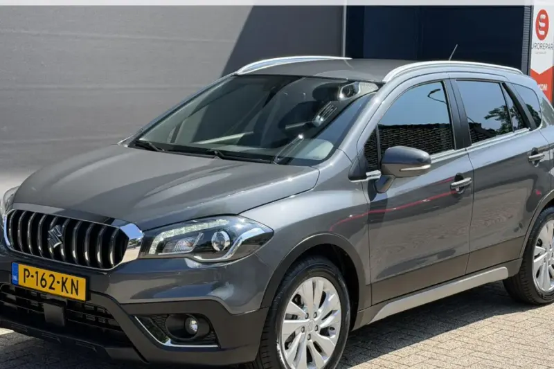 Suzuki S-Cross (2022)