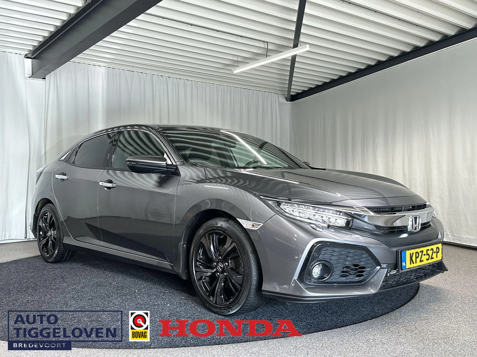 Honda Civic (2019) — foto 1