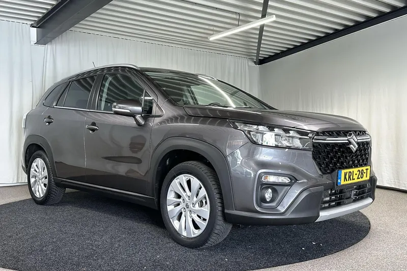 Suzuki S-Cross (2022)