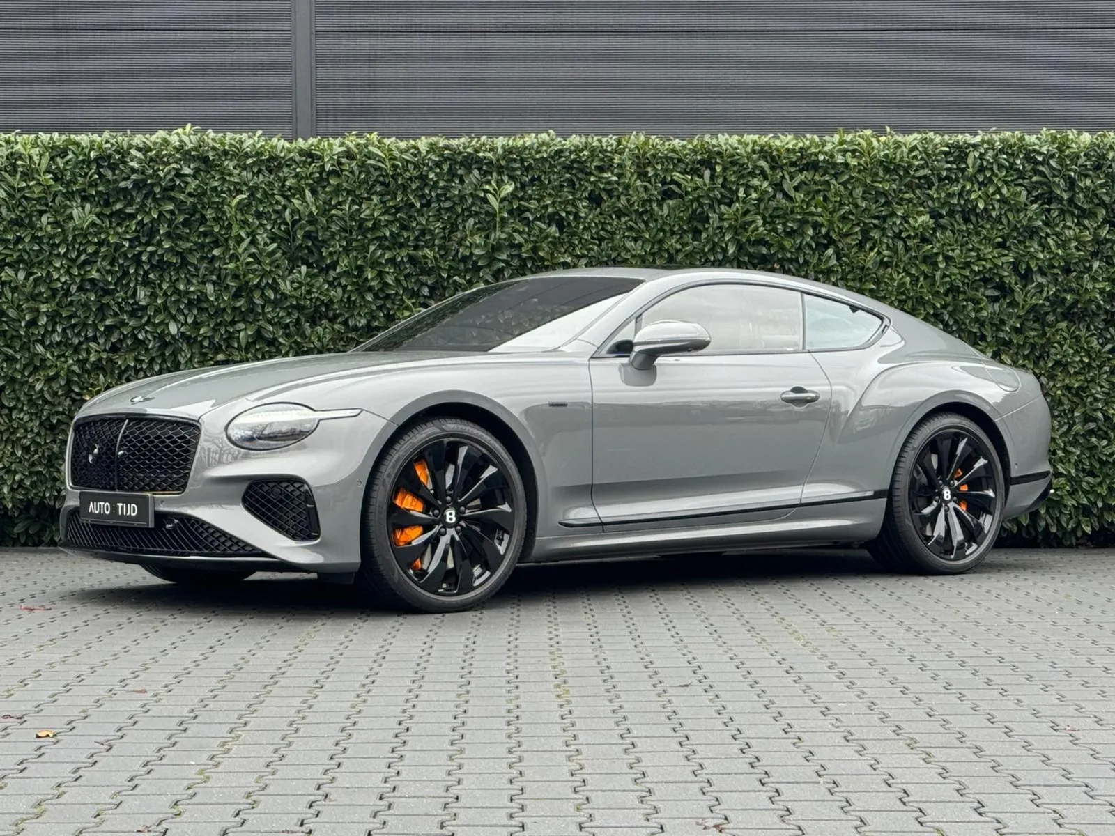 Bentley Continental (2025) — foto 1