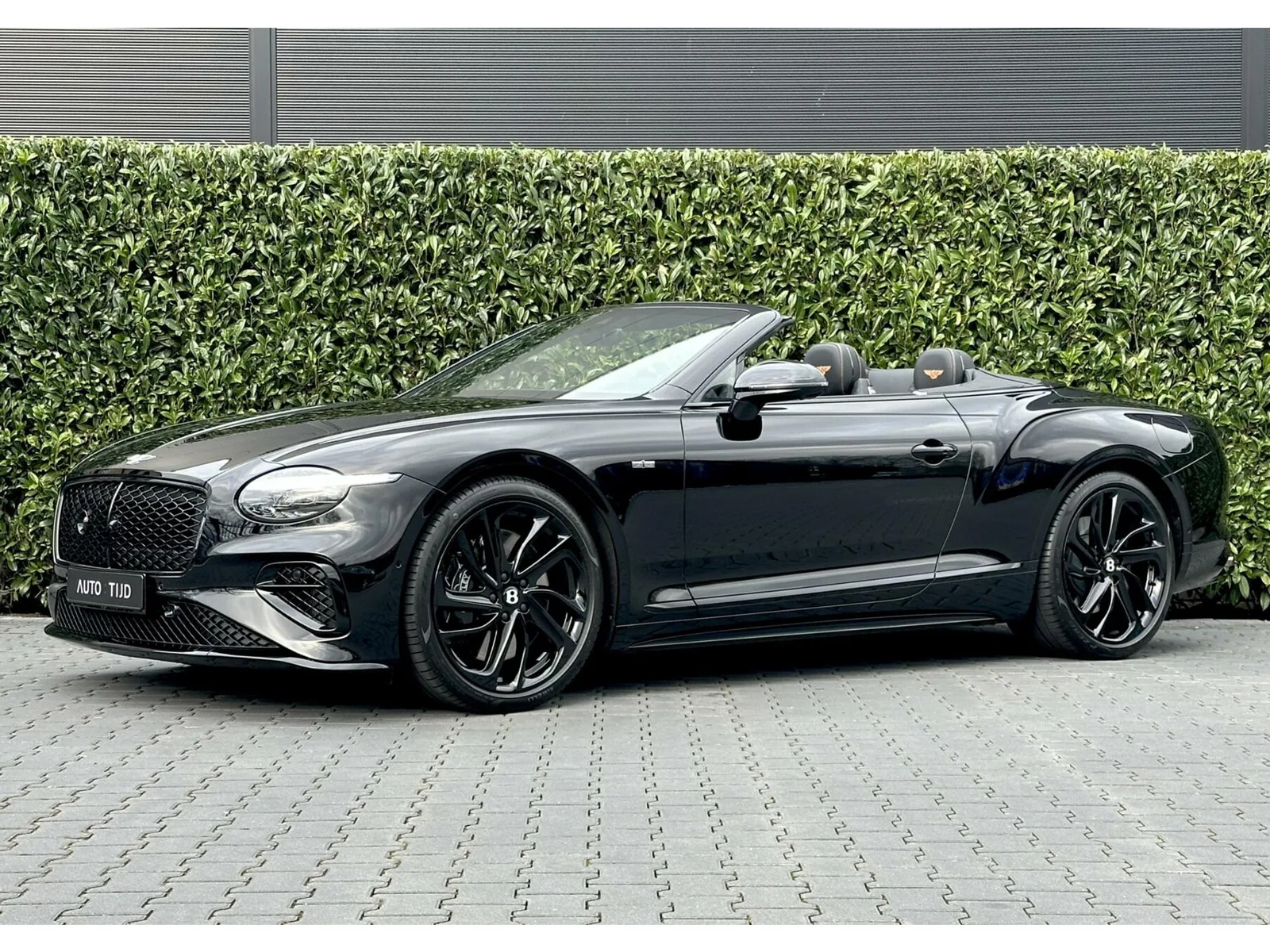 Bentley Continental GTC (0) — foto 1