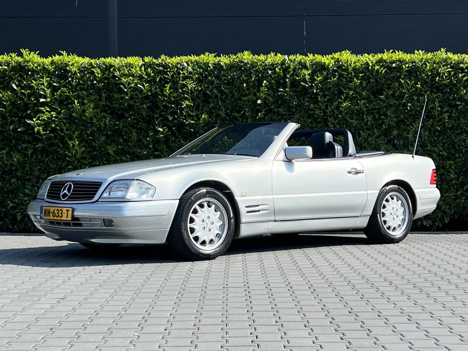 Mercedes-Benz SL-Klasse (1996) — foto 1