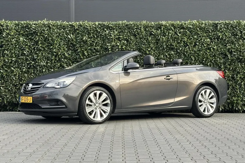 Opel Cascada (2017)
