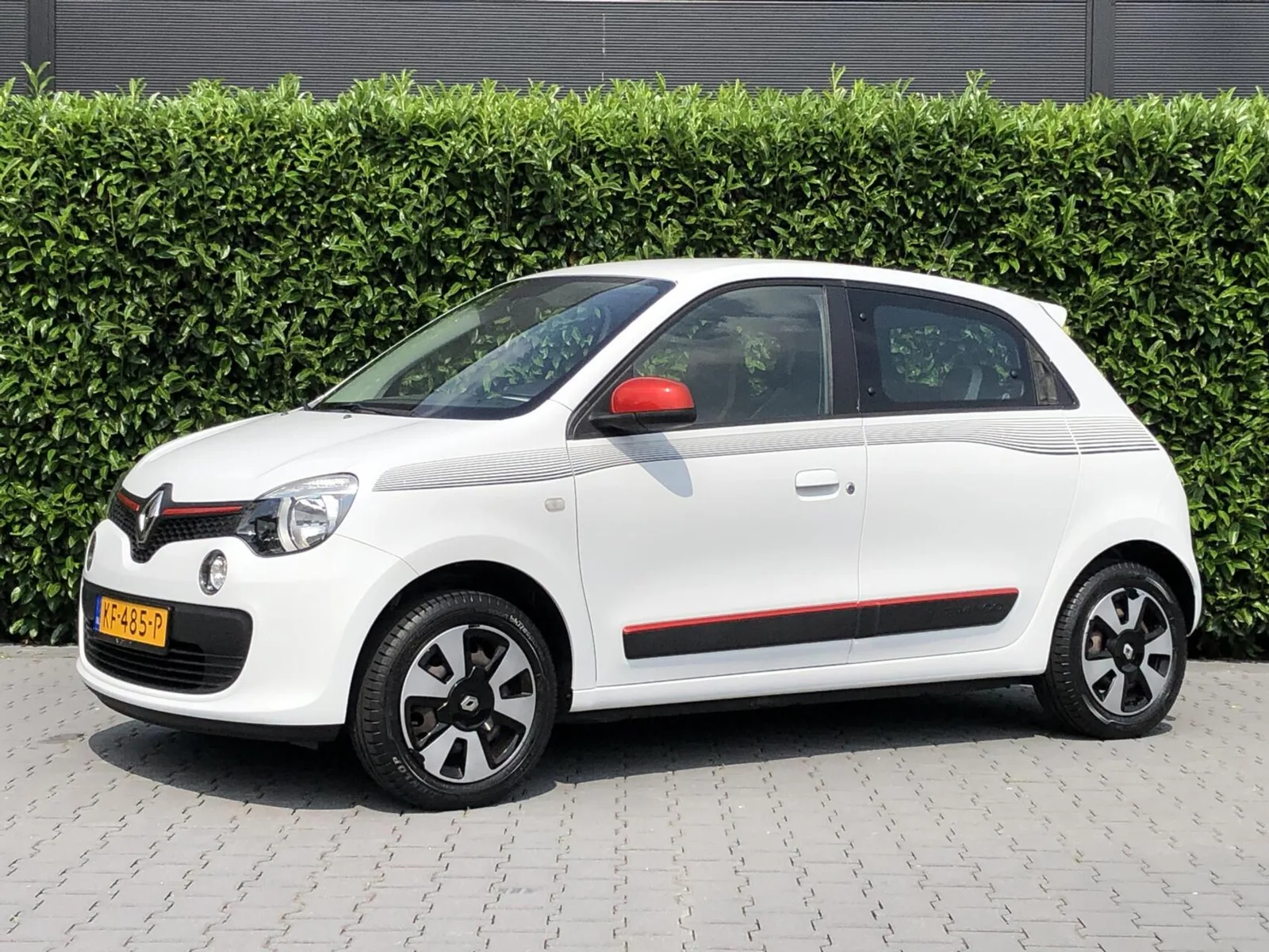 Renault Twingo (2016) — foto 1