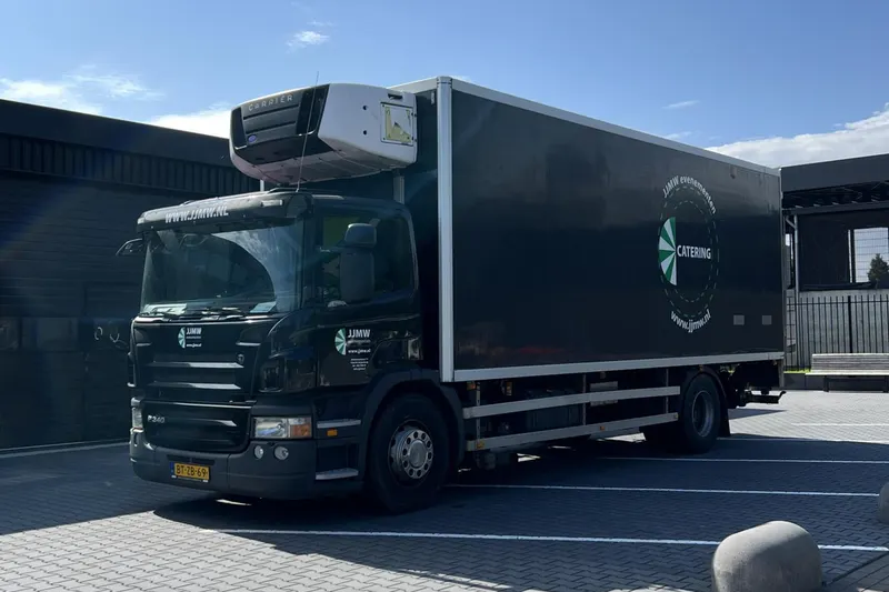 Scania P (2008)
