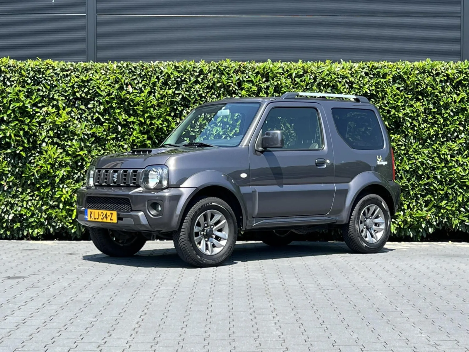 Suzuki Jimny (2017) — foto 1