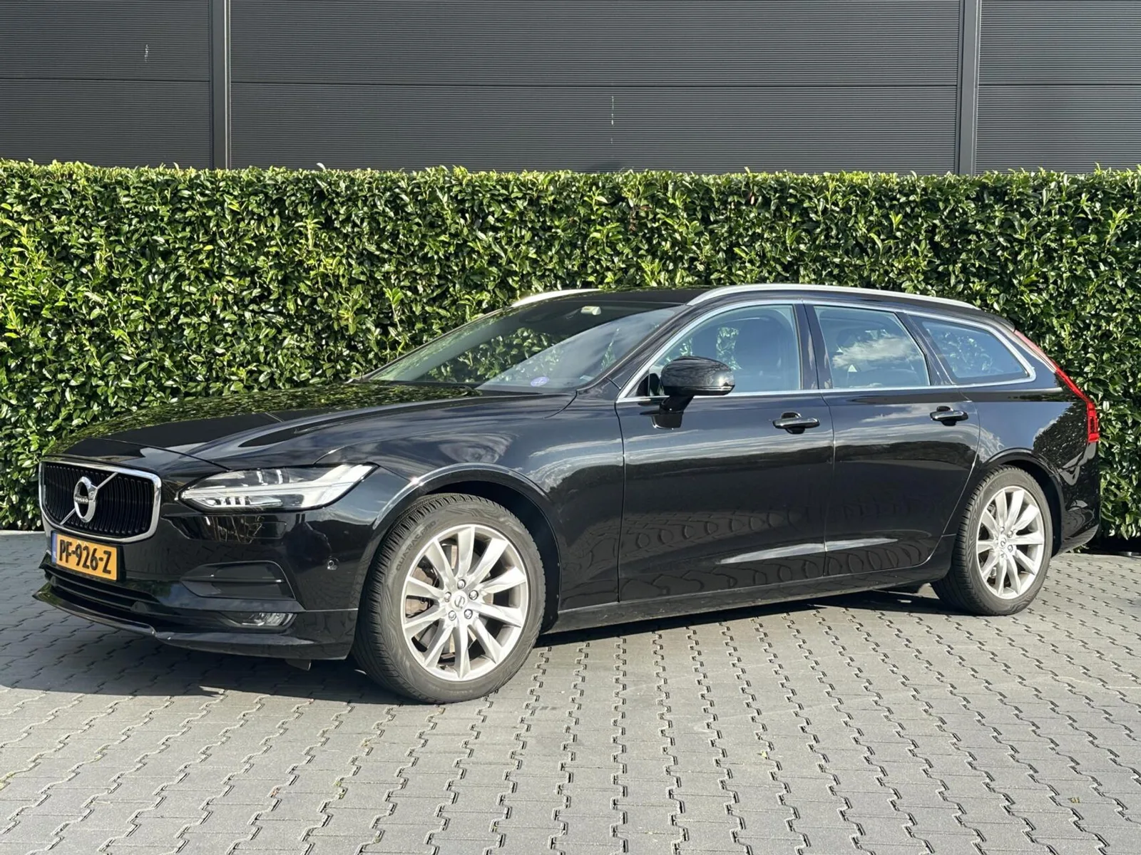 Volvo V90 (2017) — foto 1