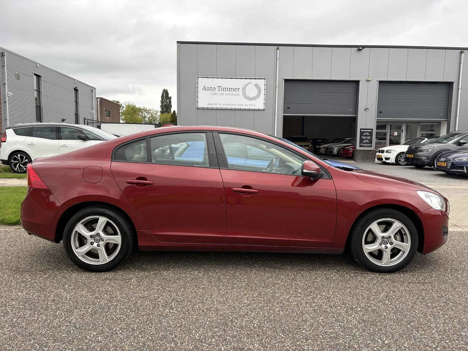 Volvo S60 (2010) — foto 1