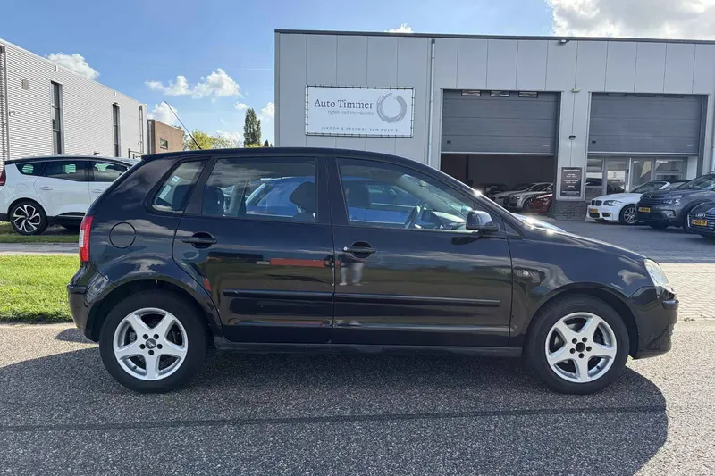 Volkswagen Polo (2005)