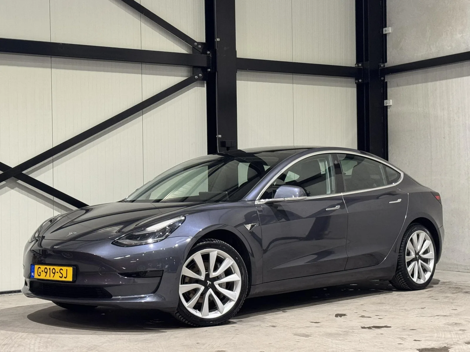 Tesla Model 3 (2019) — foto 1