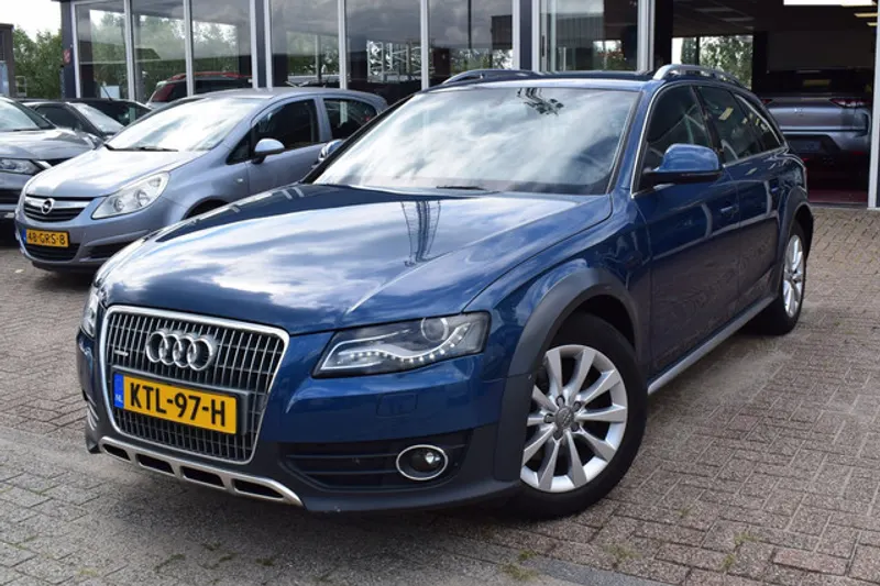 Audi A4 Allroad (2010)