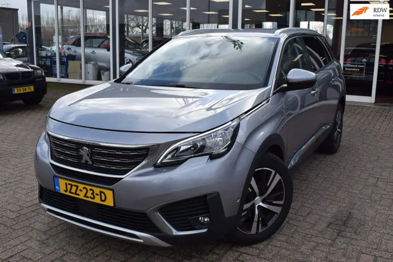 Peugeot 5008 (2018)