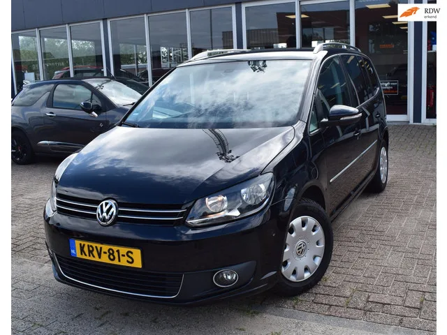 Volkswagen Touran (2012) — foto 1