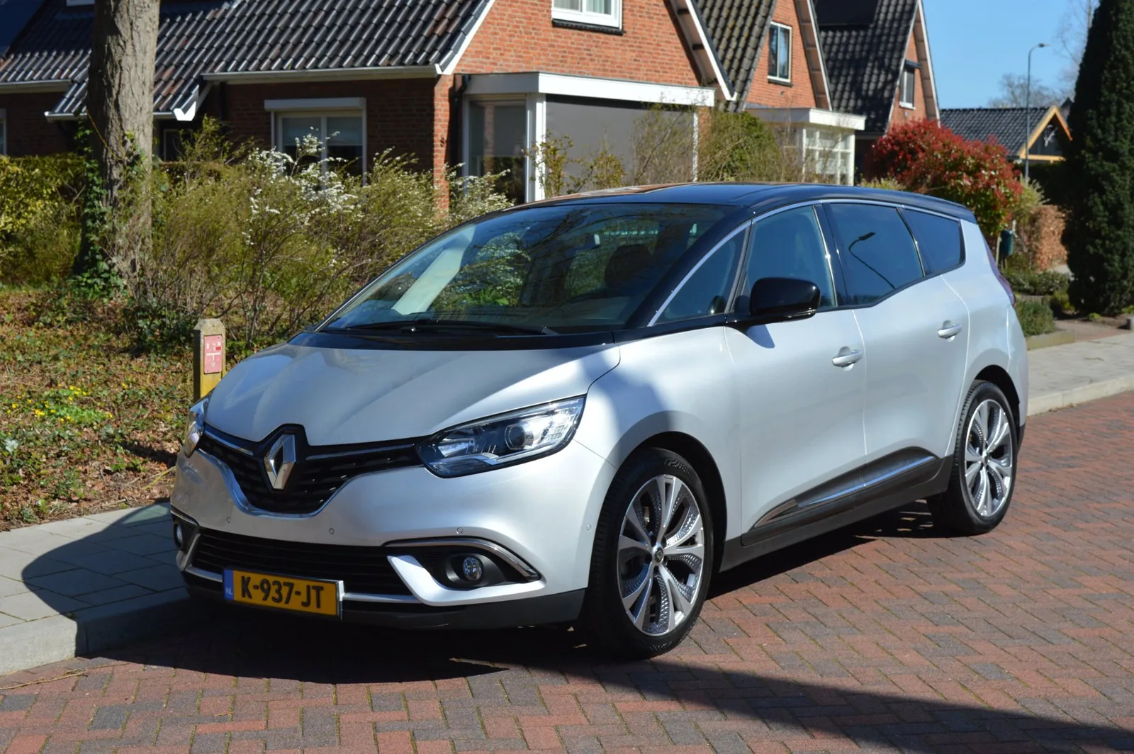 Renault Grand Scénic (2021) — foto 1