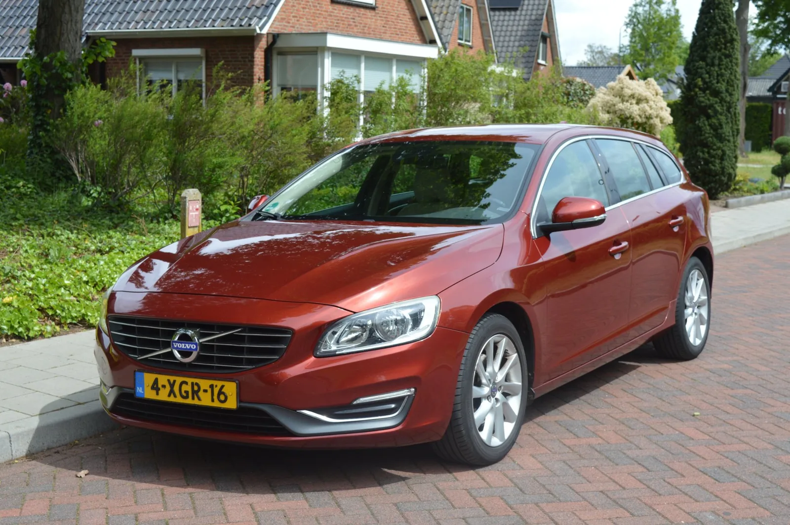 Volvo V60 (2014) — foto 1