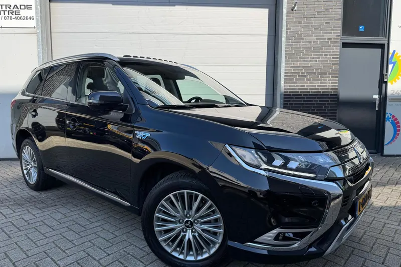 Mitsubishi Outlander (2021)