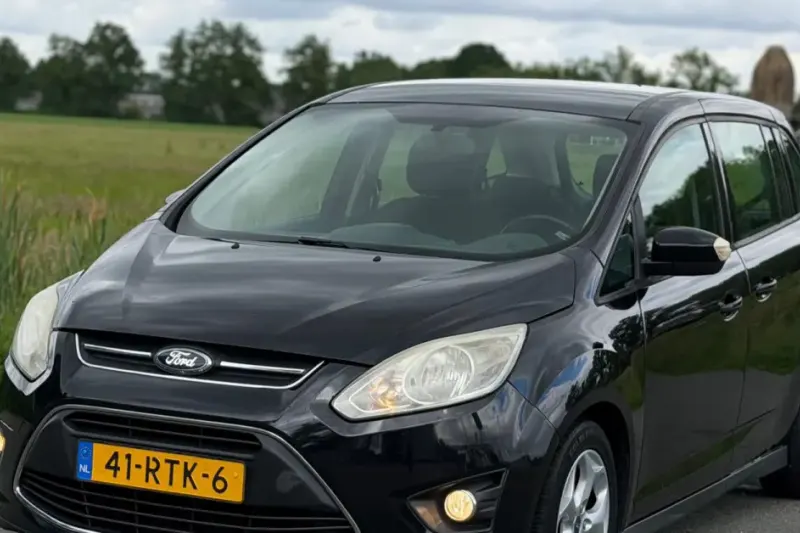 Ford Grand C-Max (2011)