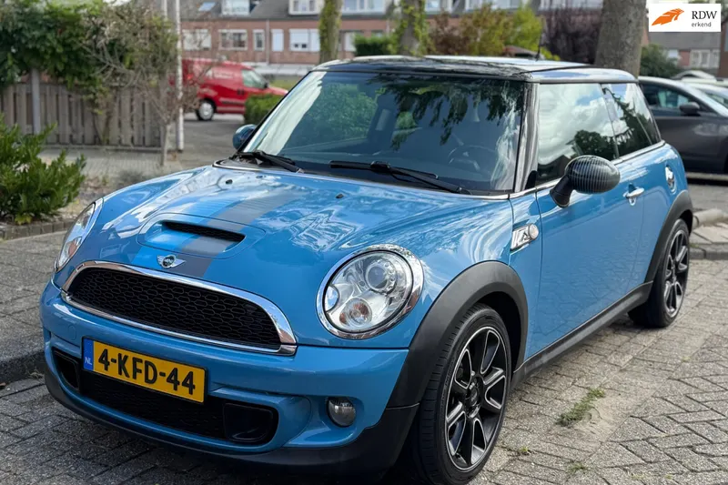 MINI Cooper (2013)
