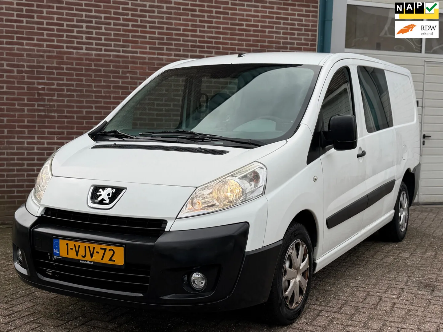 Peugeot Expert (2010) — foto 1