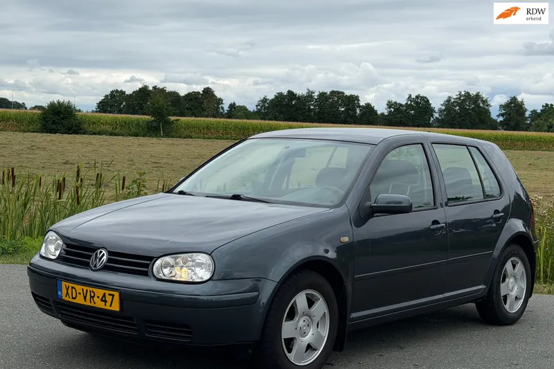Volkswagen Golf (1998)