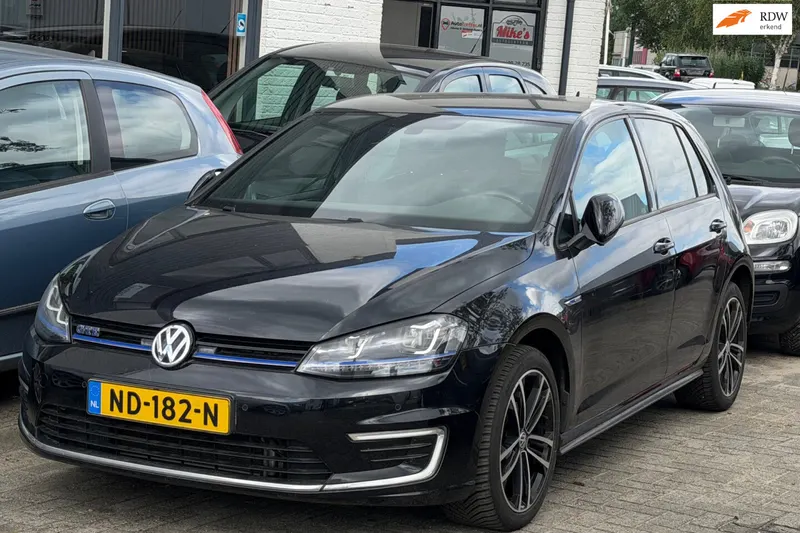 Volkswagen Golf (2016)