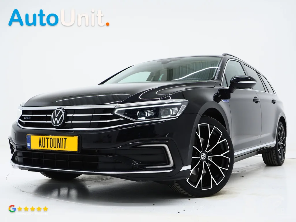 Volkswagen Passat (2022) — foto 1