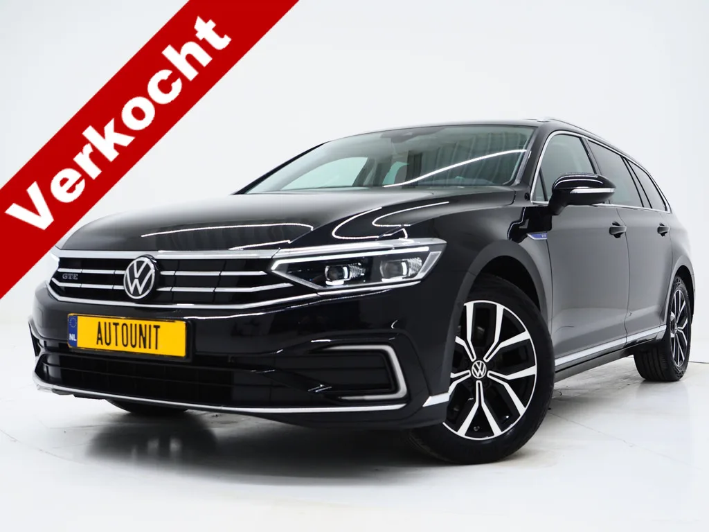 Volkswagen Passat (2021) — foto 1