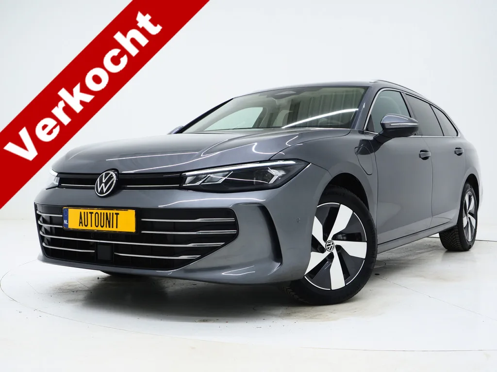 Volkswagen Passat (2025) — foto 1