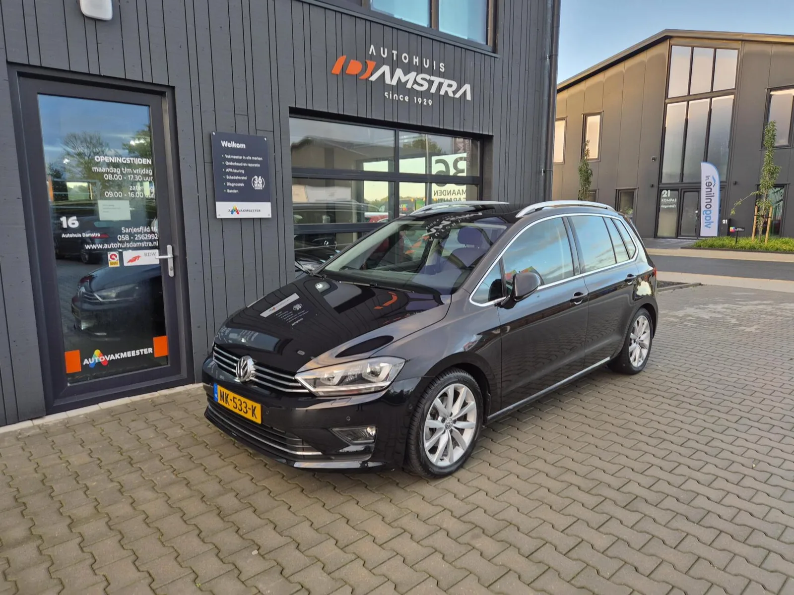 Volkswagen Golf Sportsvan (2017) — foto 1