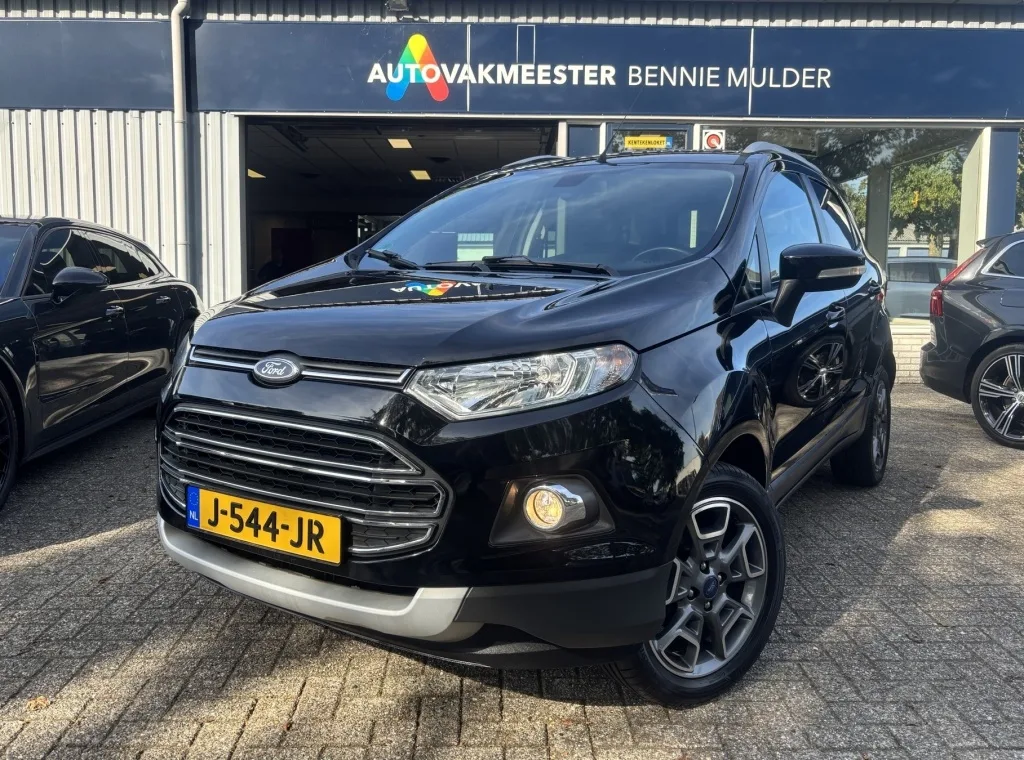 Ford EcoSport (2016) — foto 1