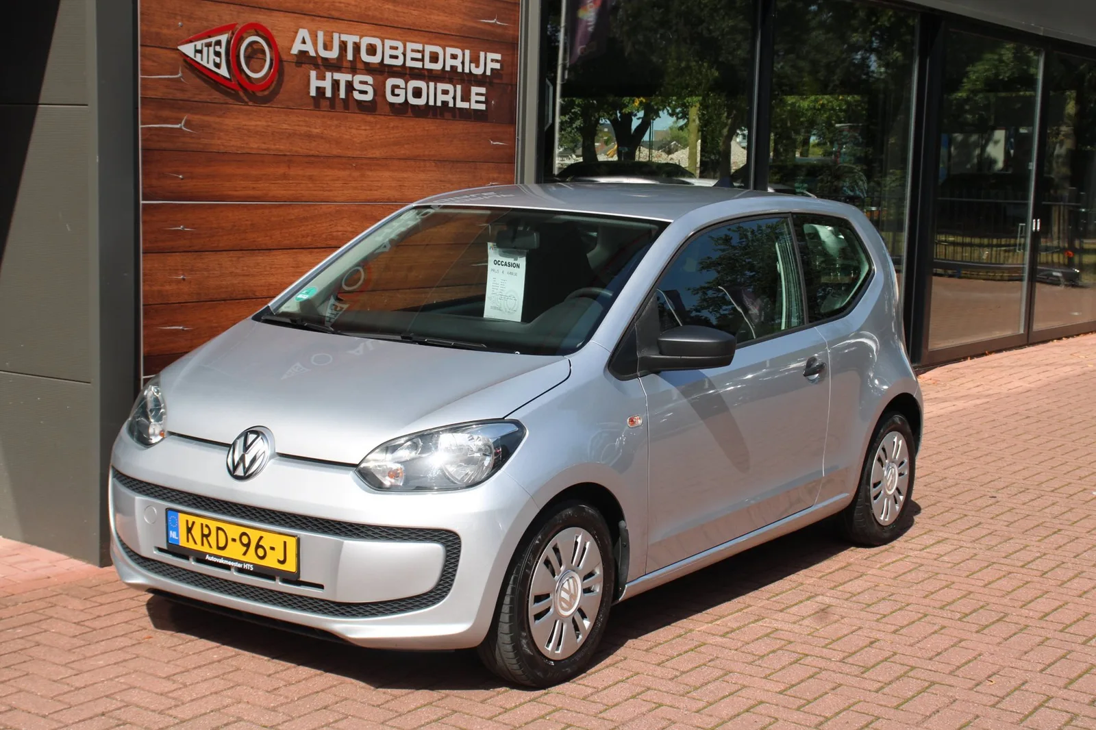 Volkswagen Up! (2012) — foto 1