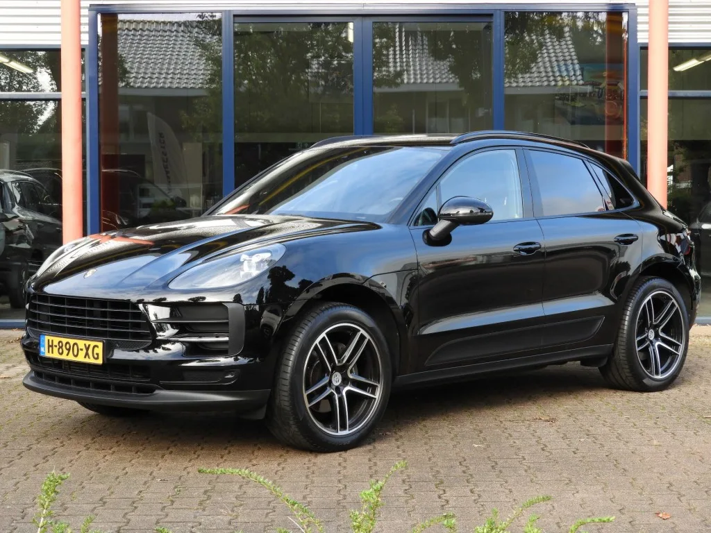 Porsche Macan (2019) — foto 1