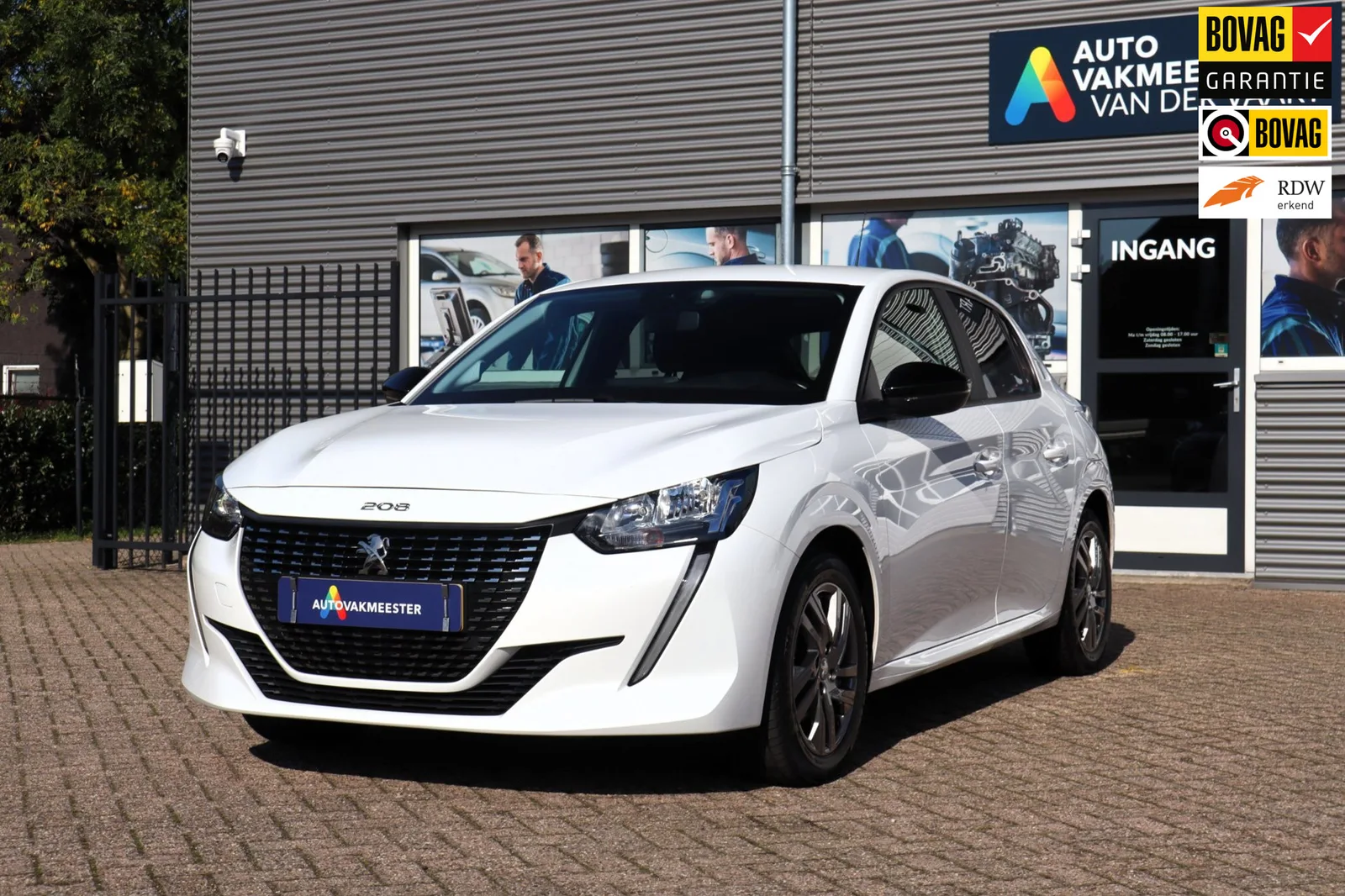 Peugeot 208 (2022) — foto 1