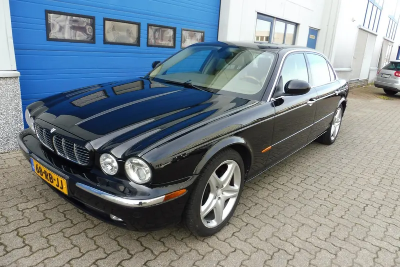 Jaguar XJ (2005)