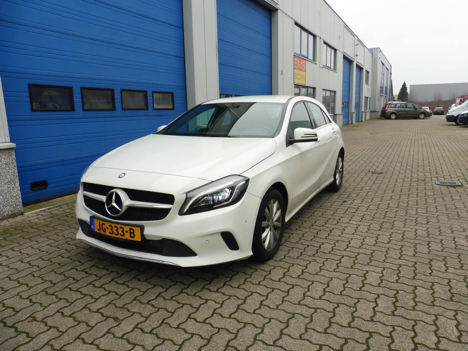 Mercedes-Benz A-Klasse (2016) — foto 1
