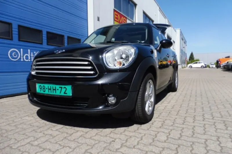 MINI Countryman (2011)