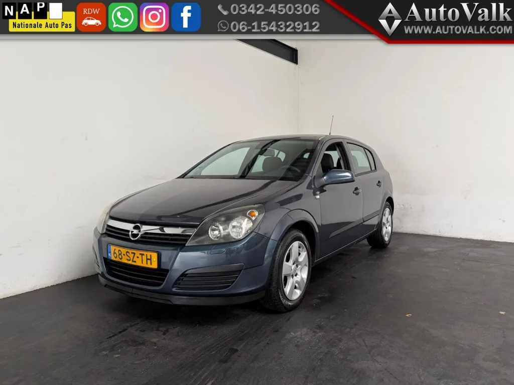 Opel Astra (2006) — foto 1
