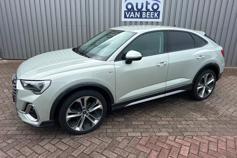 Audi Q3 (2022)