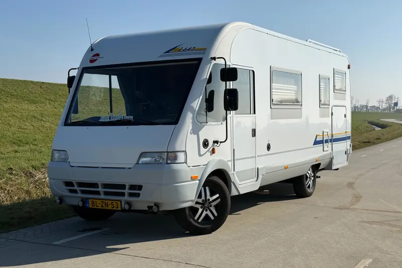 Fiat 230 (2002)