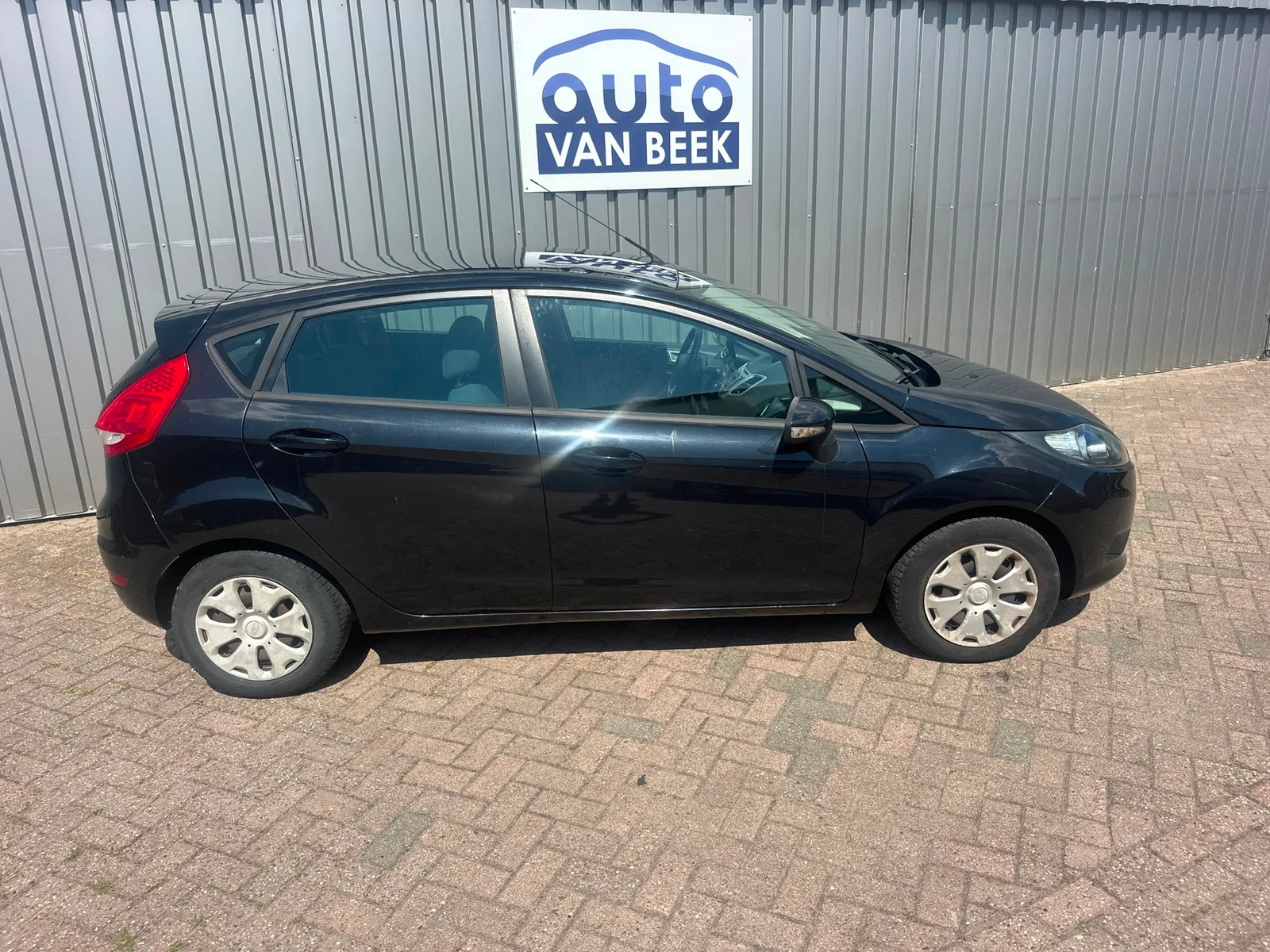 Ford Fiesta (2012) — foto 1