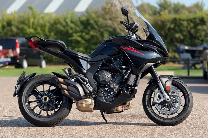 MV Agusta Turismo Veloce 800 (2024)