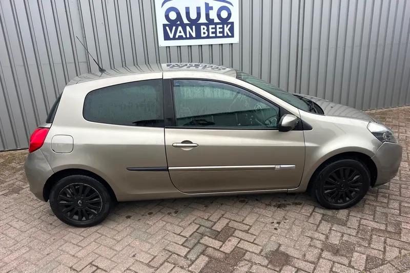 Renault Clio (2012)
