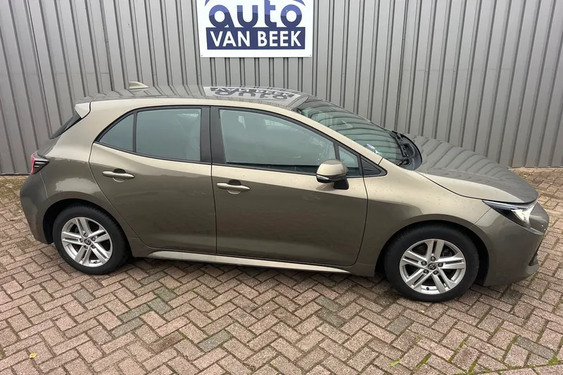 Toyota Corolla (2023)