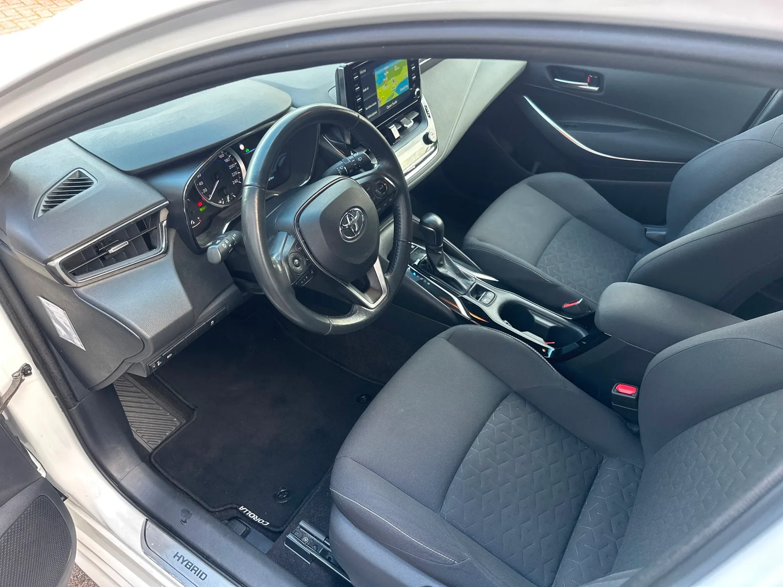 Toyota Corolla (2022) — foto 1