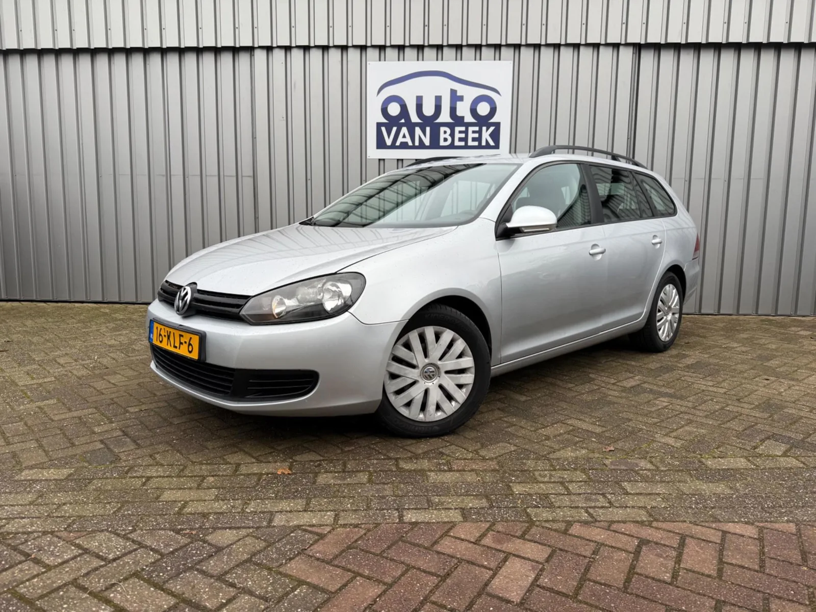 Volkswagen Golf (2010) — foto 1