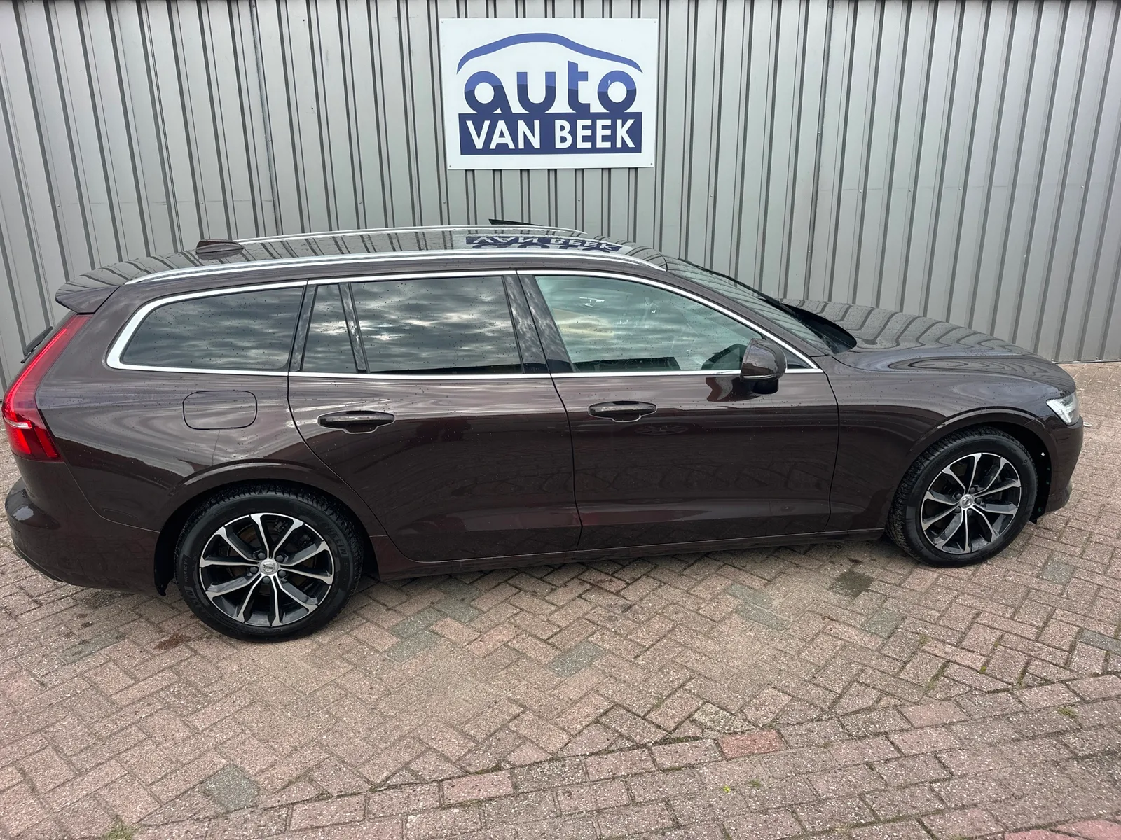 Volvo V60 (2020) — foto 1