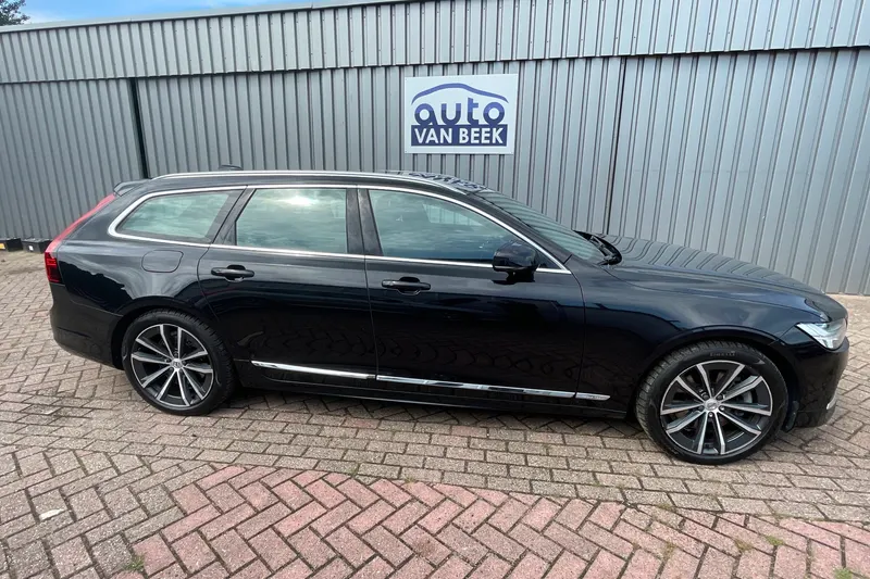 Volvo V90 (2021)