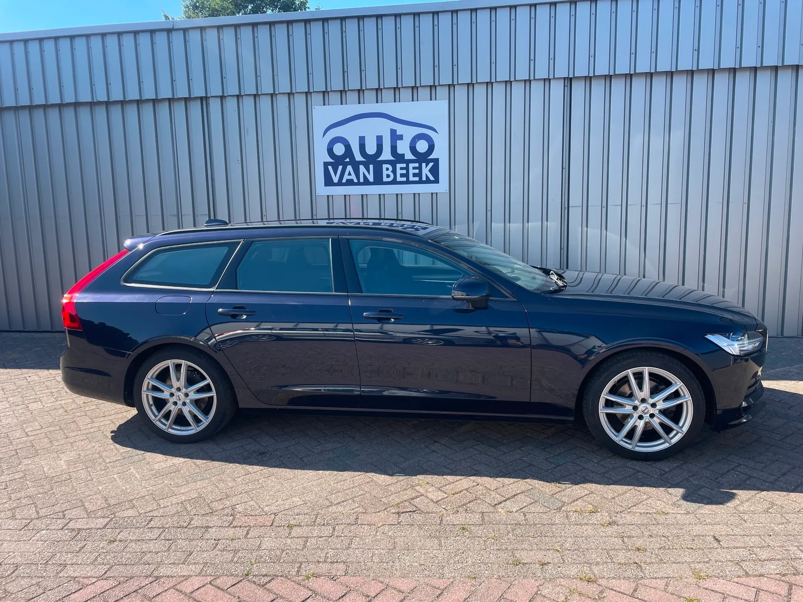 Volvo V90 (2017) — foto 1