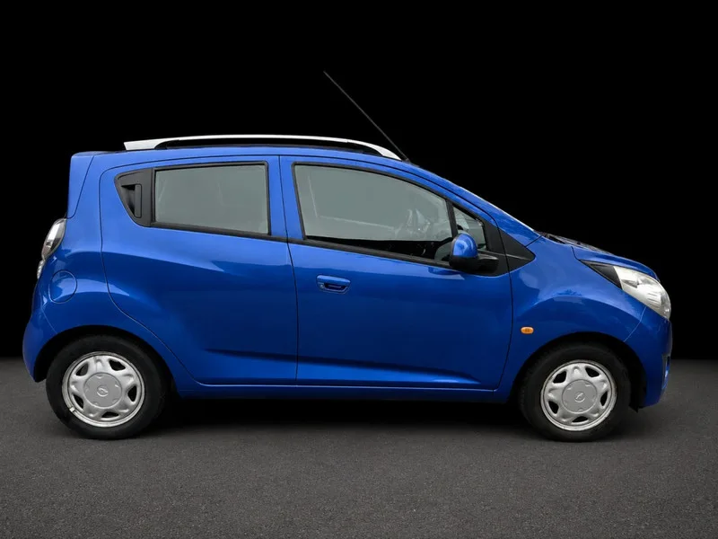 Chevrolet Spark (2011) — foto 1