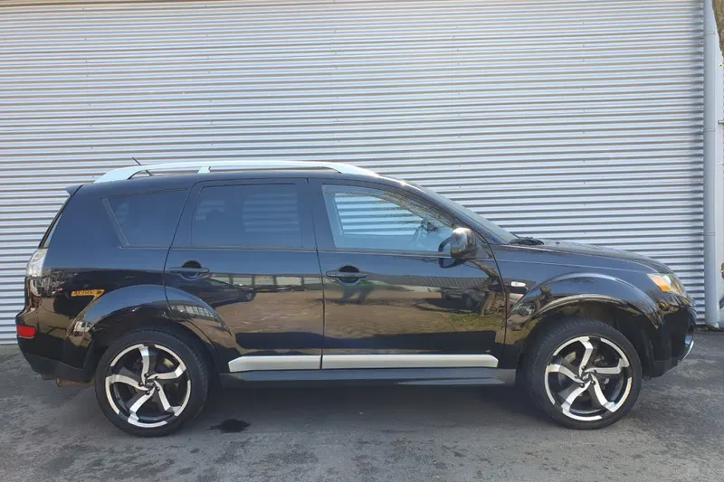 Mitsubishi Outlander (2009)
